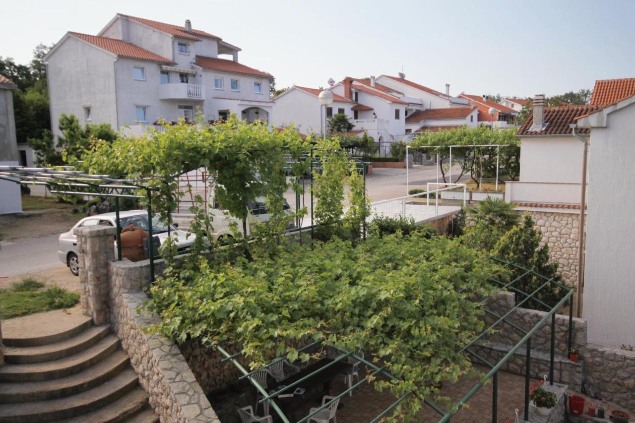 Apartments And Rooms With Parking Space Njivice, Krk - 5458 Exteriör bild