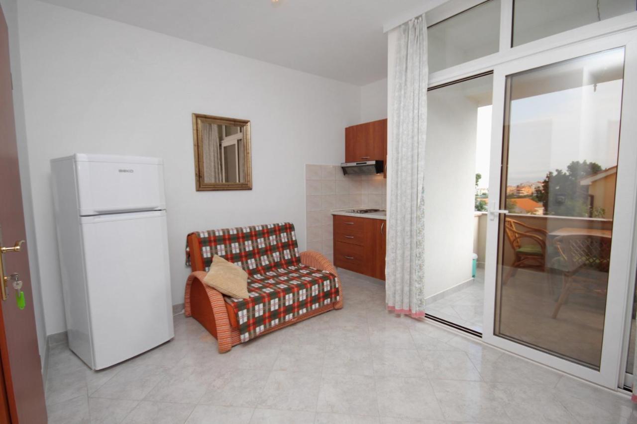 Apartments And Rooms With Parking Space Njivice, Krk - 5458 Exteriör bild