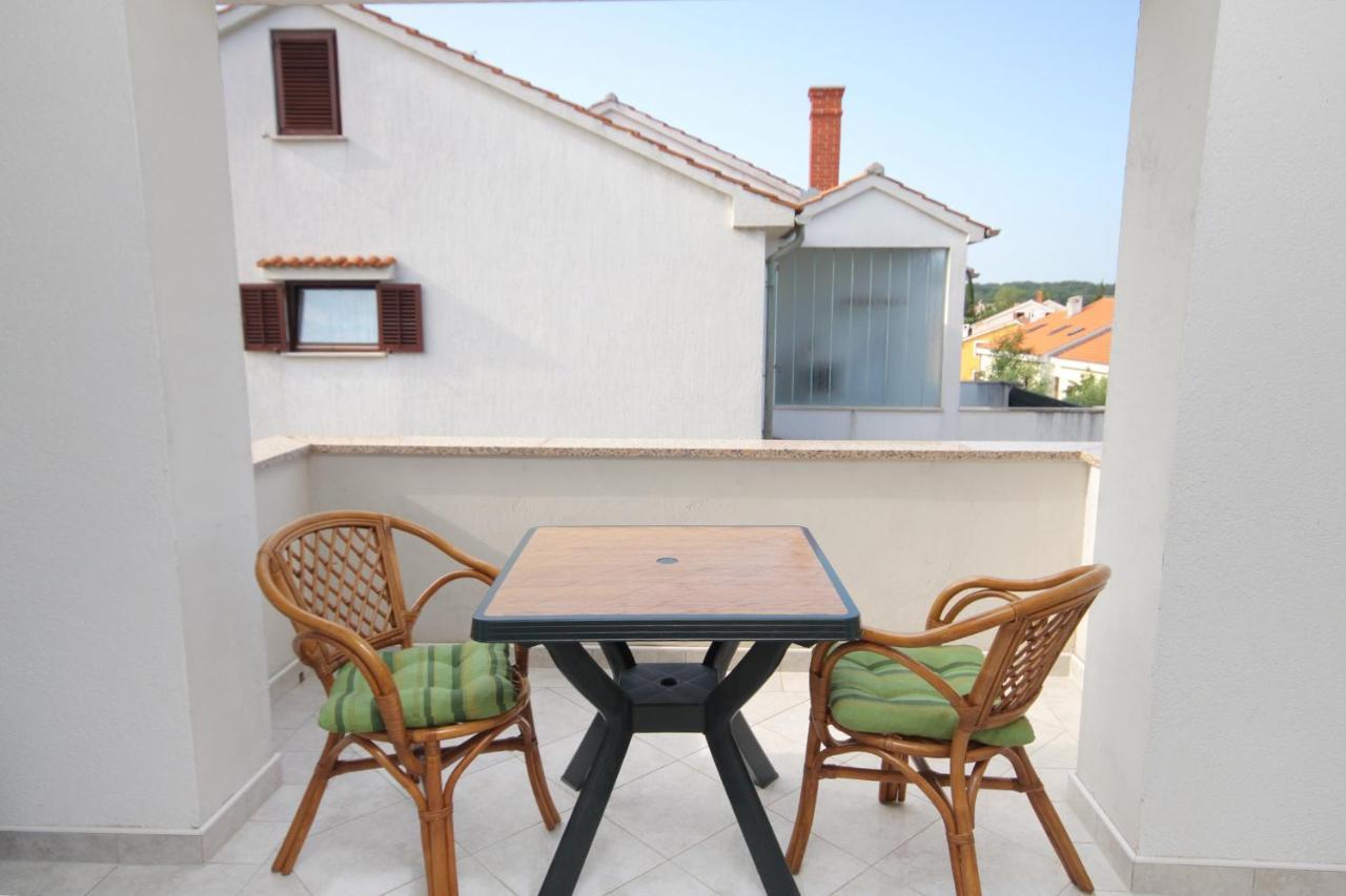 Apartments And Rooms With Parking Space Njivice, Krk - 5458 Exteriör bild